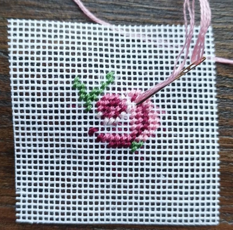 実際に刺繍していきます。