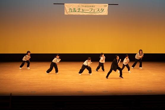 ../common/img/news/～アニメ曲　レッツかんたんダンス～の動画はこちらから↑